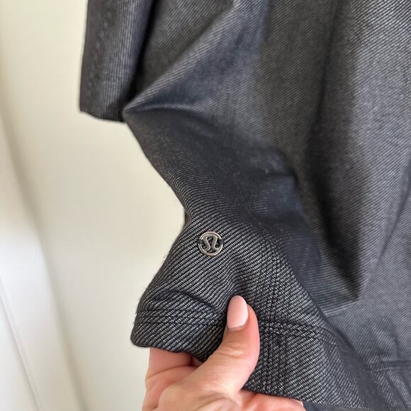 Lululemon Cocoon Car Coat in Black / Coco Pique Black / Shine Dot Black - Picture 10 of 11